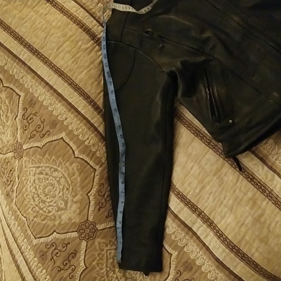 Women's leather motorcycle jacket - Picture 14 of 16